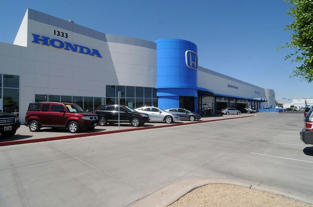 Honda dealership phoenix camelback