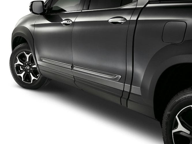 17243_RID_Body Side Molding