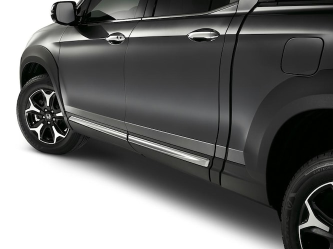 17251_RID_Chrome Door Trim