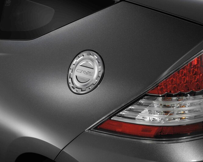 16254_CRZ_FuelTankLidTrim