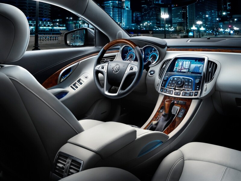 2010lacrosseinterior