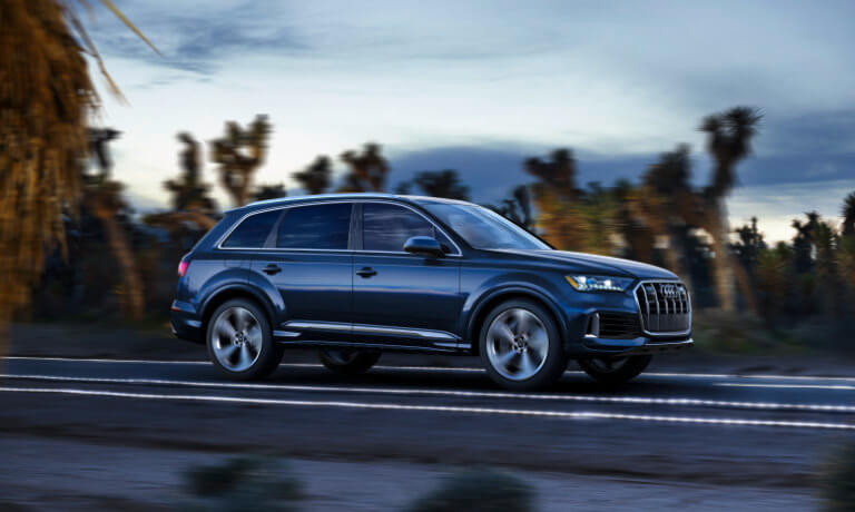 Audi Q7 Exterior Driving in Dessert Highway