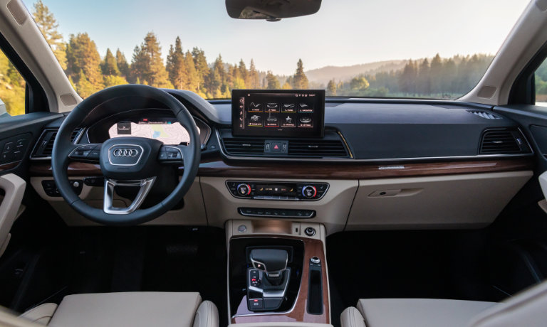 2023 Audi Q5 Interior Front