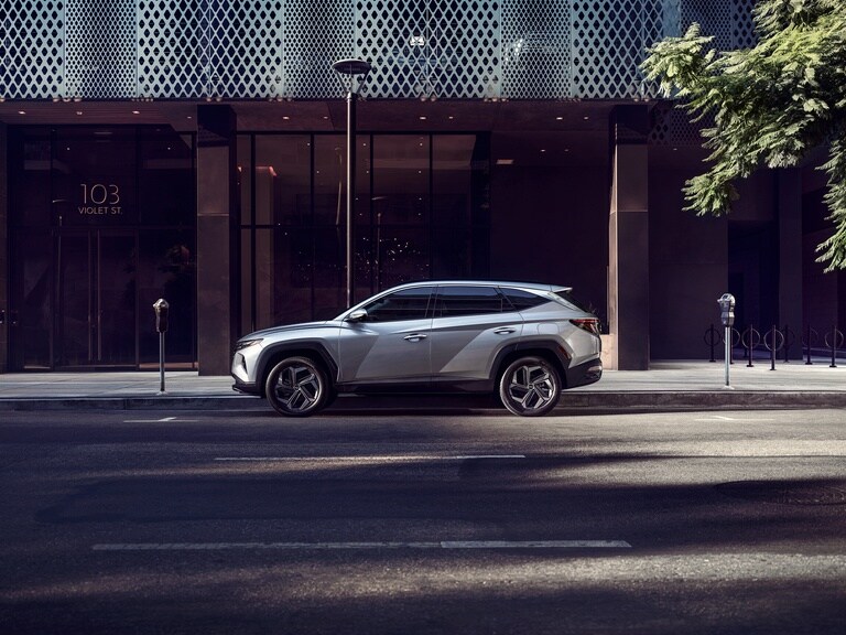 2022-Hyundai-Tucson-SEL-SUV-L03 (5) Cropped.jpg
