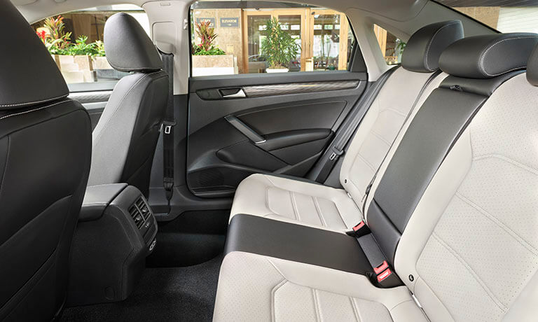 2021 Volkswagen Passat Interior Back Seats