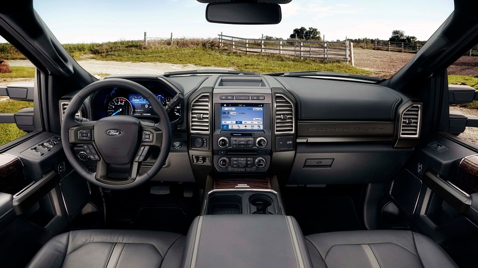 2017-Ford-F-250-Interior.jpg