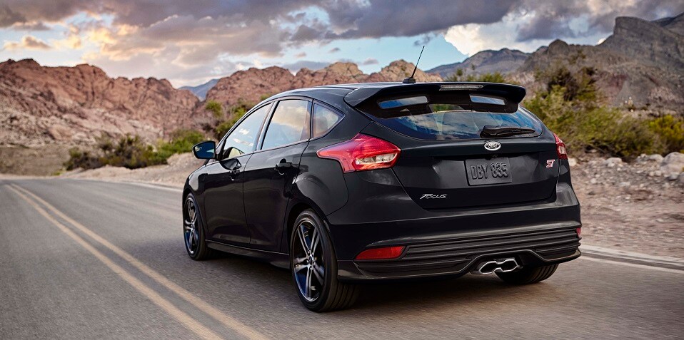 2017-Ford-Focus-ST.jpg