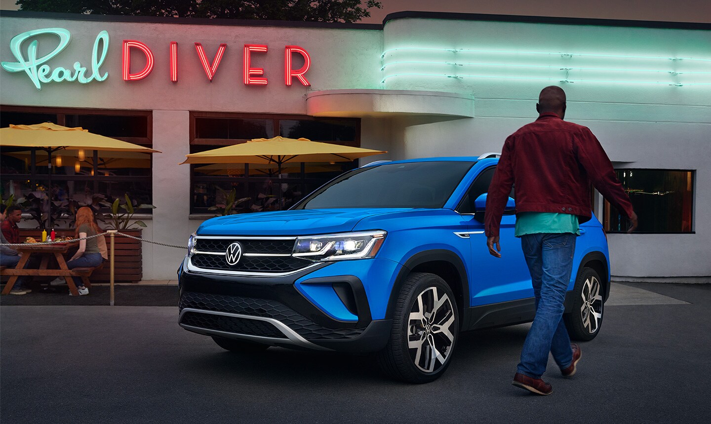 VW_NGW6_Showroom_Atlas_Design_Imagery_Exterior-1_02-06-22.jpg
