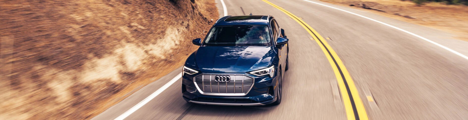 2022 e-tron 2022 e-tron with Audi pre sense® front