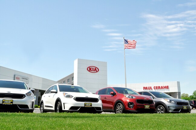 KIA STORE OUTSIDE.jpg