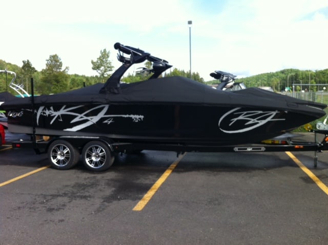 Tige Boats RZ4**LIQUIDATION DEMO**