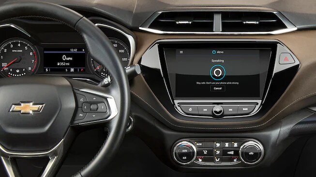 2022-trailblazer-tech-04-v2.png