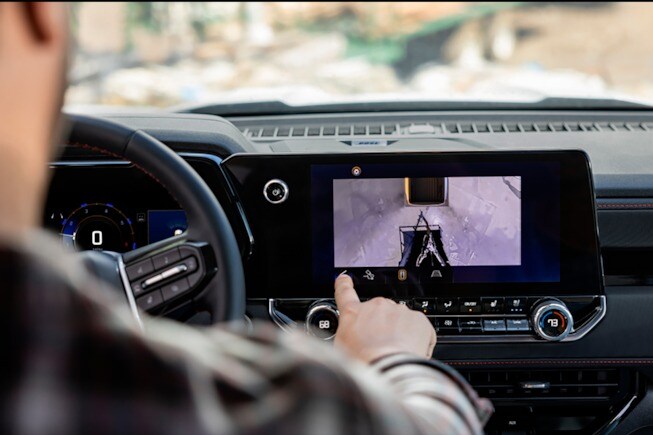 2024 Chevrolet Colorado Display