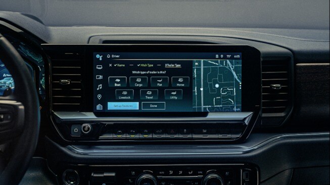 2025 Chevrolet Silverado Display