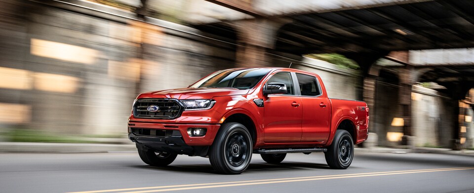 2020-Ford-Ranger-Lariat-SuperCrew-Truck-L01 (2).png
