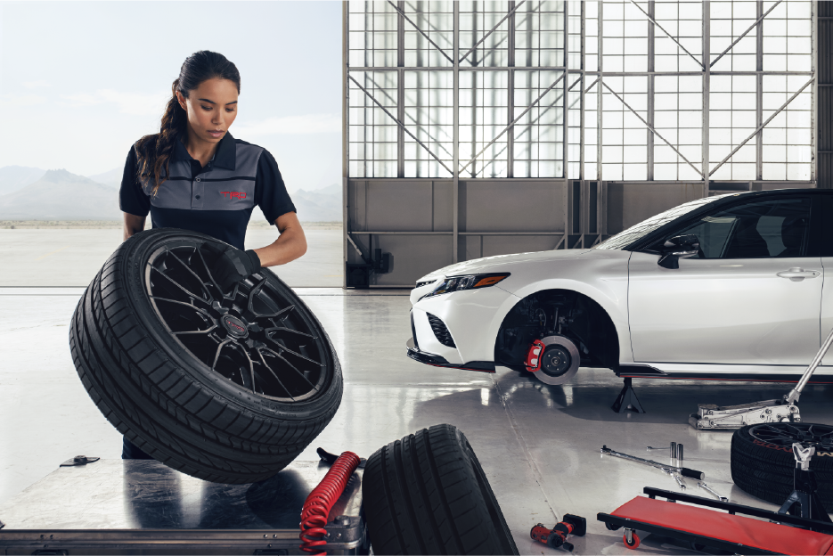 2022 Camry TRD - White - Mechanic 1.png