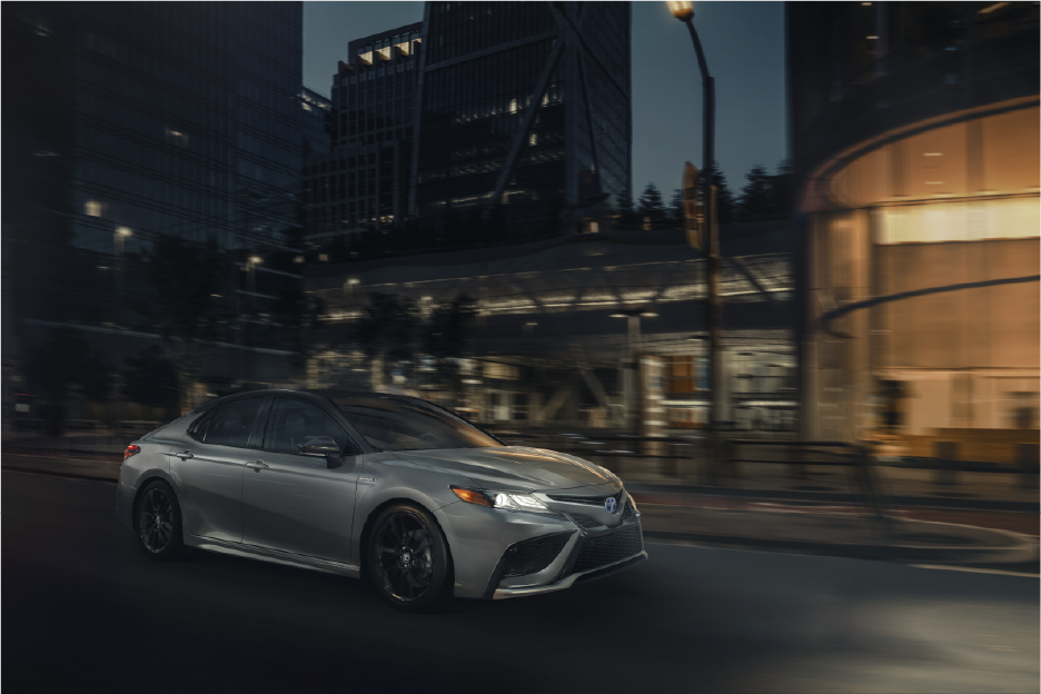 XSE Hybrid - Celestial Silver Metallic w-Midnight Black Metallic.png