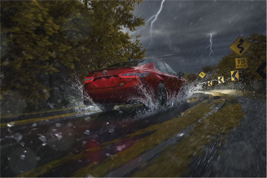 Camry XSE AWD - Supersonic Red w-Midnight Black Metallic Roof - Storm Rear.png