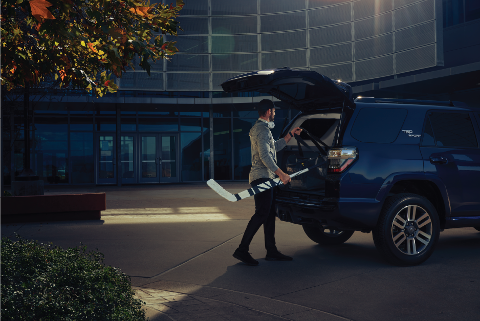 2022 4Runner - Blue - Hockey Gear Trunk.png