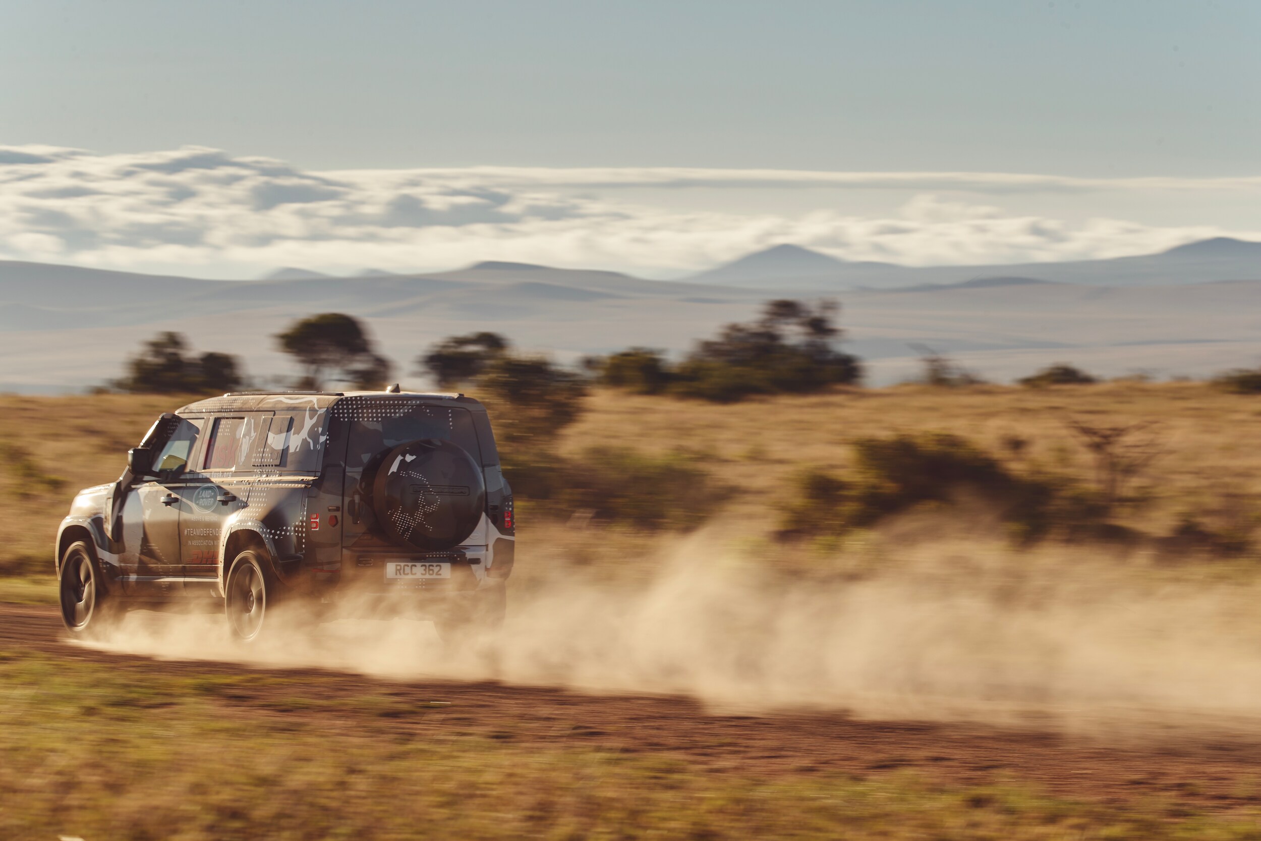 lrdeftuskkenya04061911.jpg