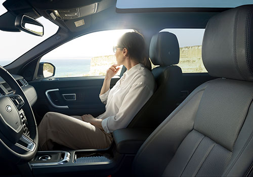 INTERIOR.jpg