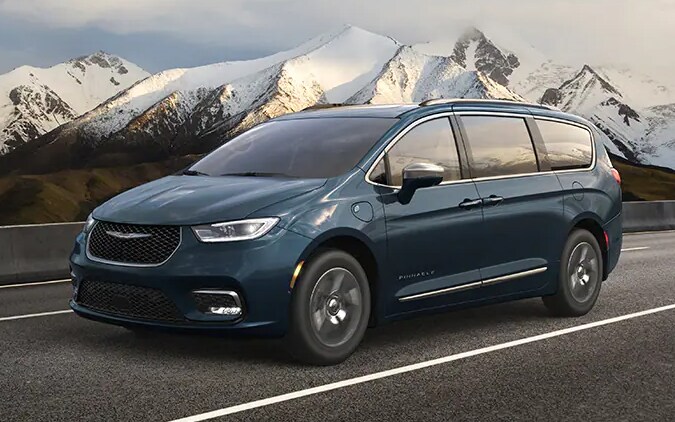 2022-chrysler-pacifica-hybrid.jpg