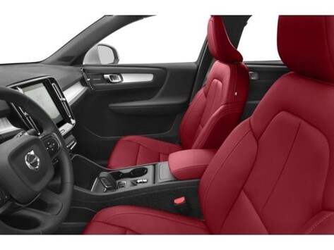 XC40 front seats.jpg