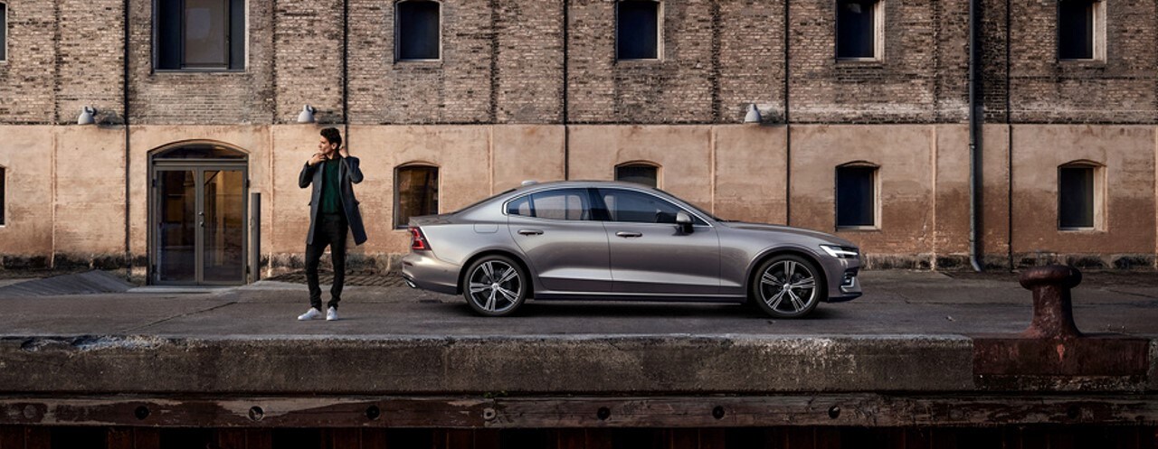 2021 Volvo S60 Luxury Car.jpg