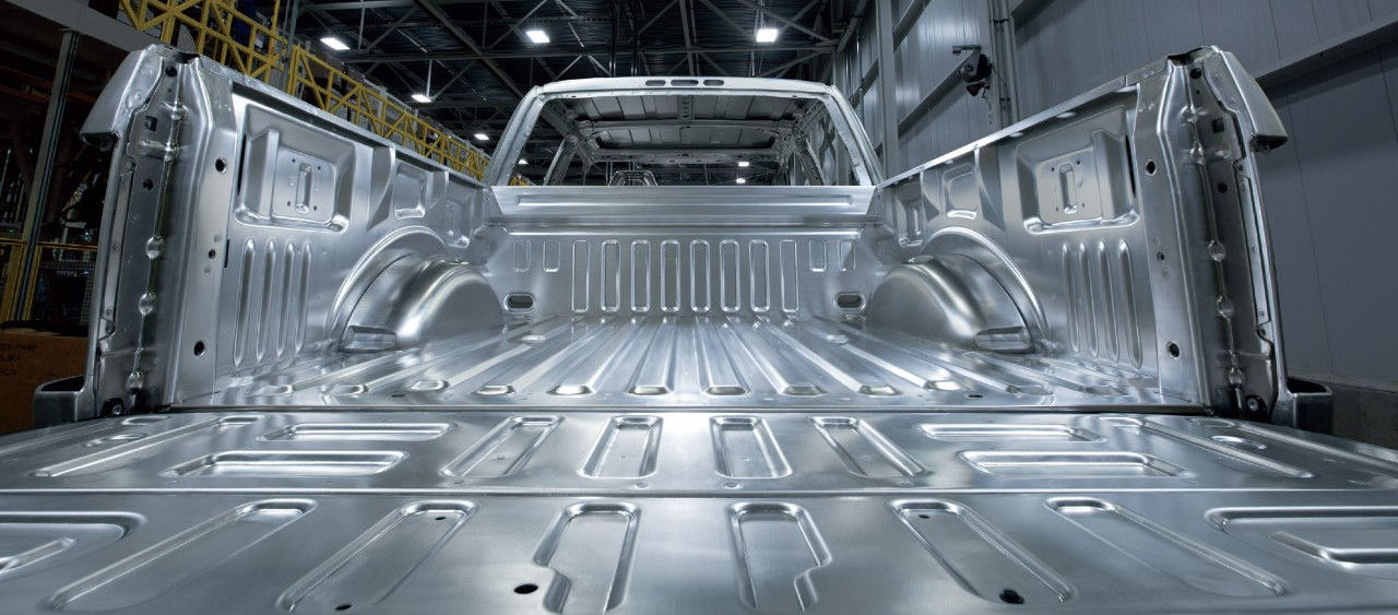 ford 150 aluminum alloy body and steel frame bed