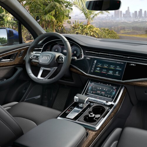 Audi Q7 interior