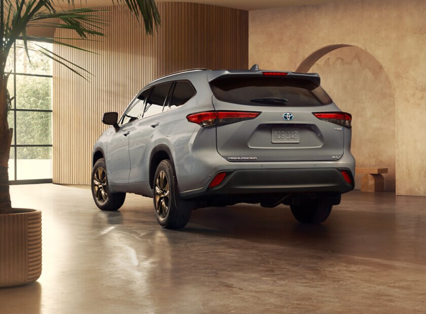 Ford Explorer vs. Toyota Highlander