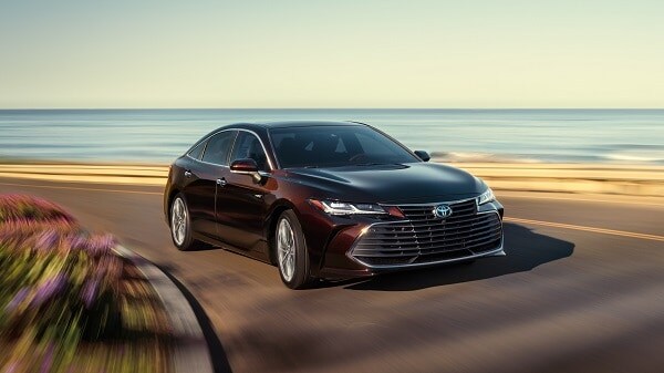2021-Toyota-Avalon-Limited-Hybrid-Exterior.jpg