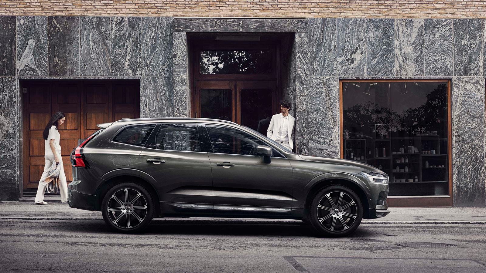 volvo-new-xc60-gray-v1.jpg