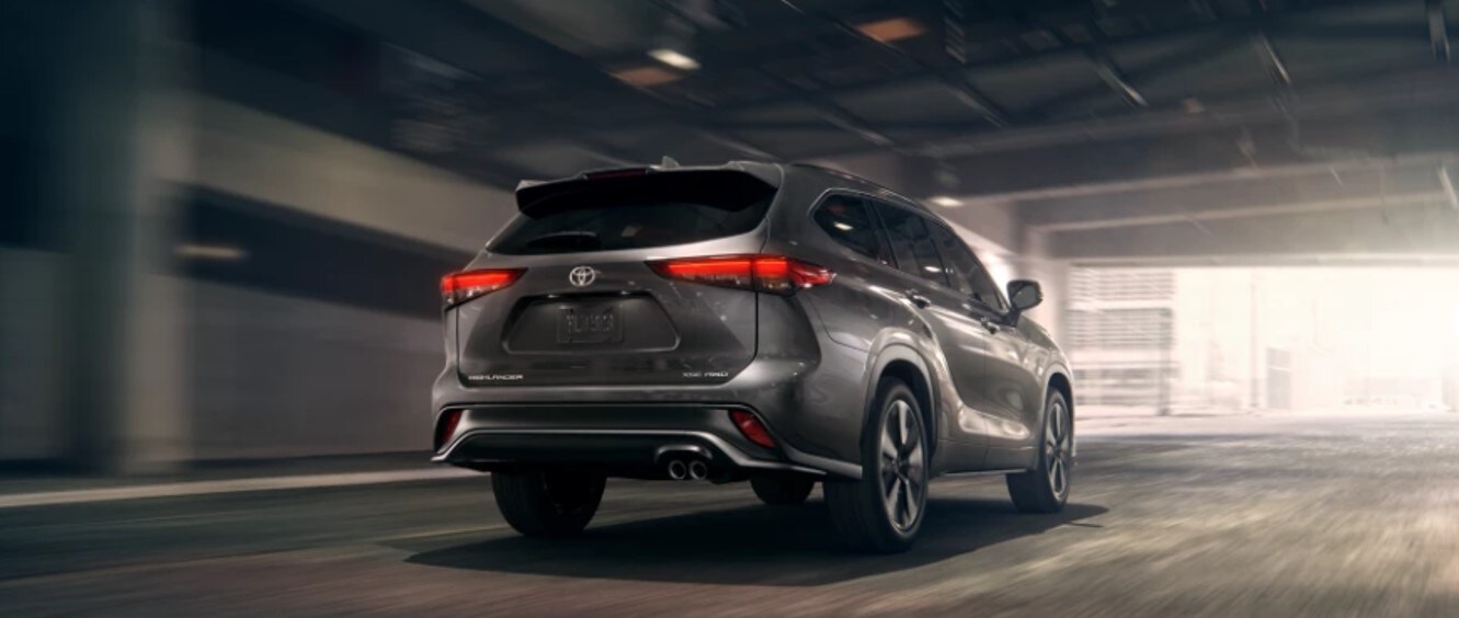 2022 Toyota Highlander SUV Header.jpg