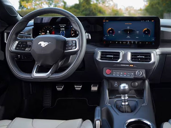 2024 Ford Mustang Interior