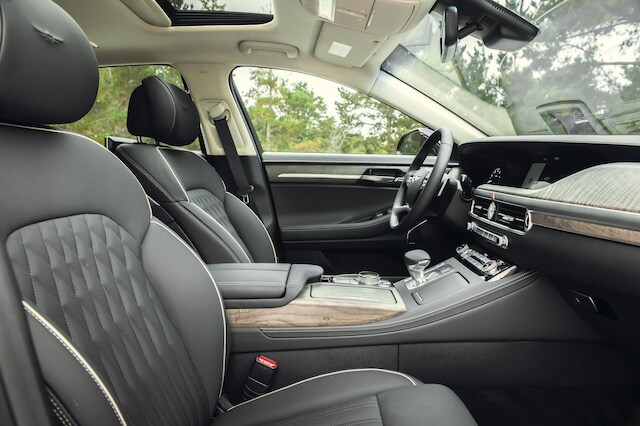 Genesis G90 Interior