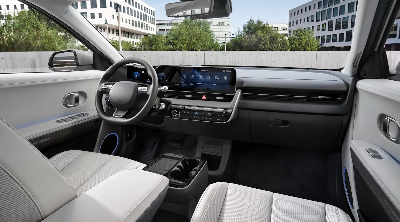 2025 hyundai ioniq 5 interior.jpg
