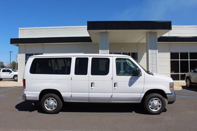 2014econolinewagonxl.jpg