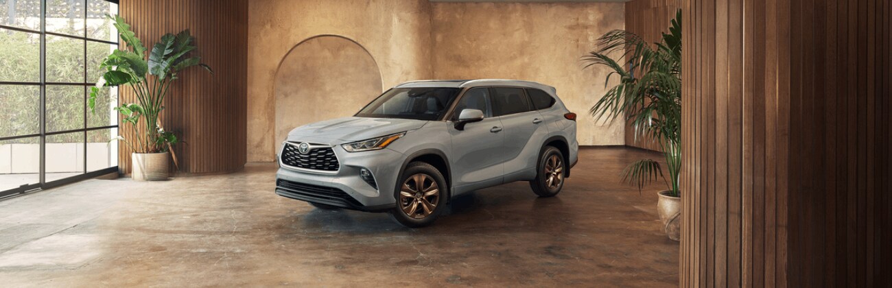 2022 Toyota Highlander Hybrid.png