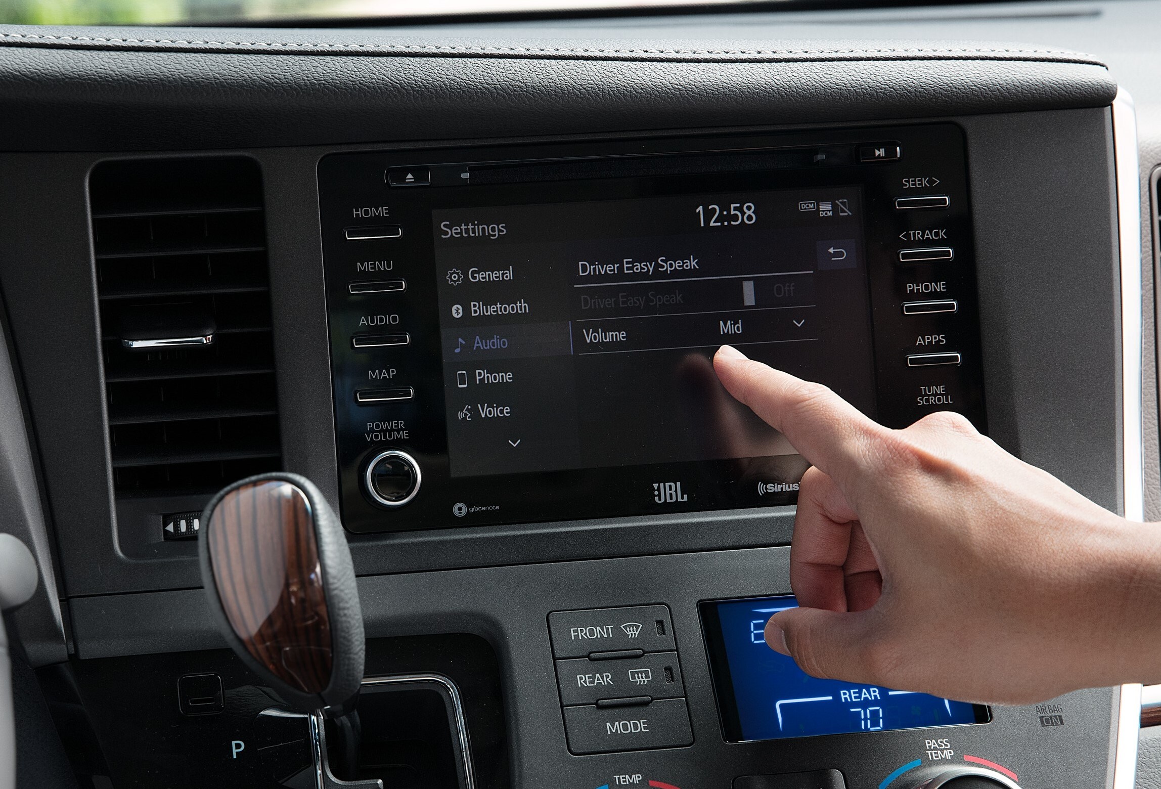 2019 Toyota Sienna Technology