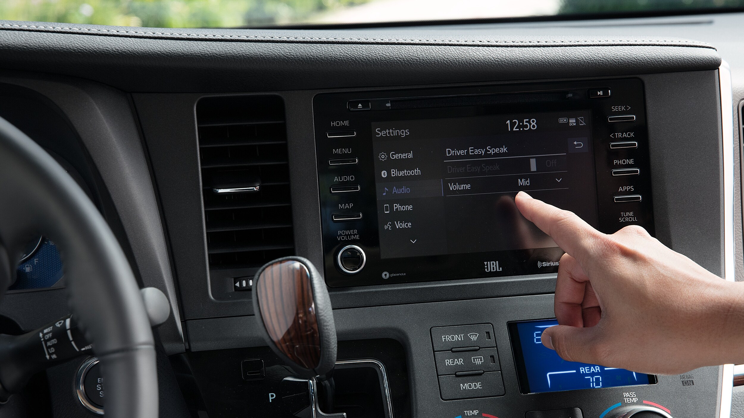 2020 Toyota Sienna Technology