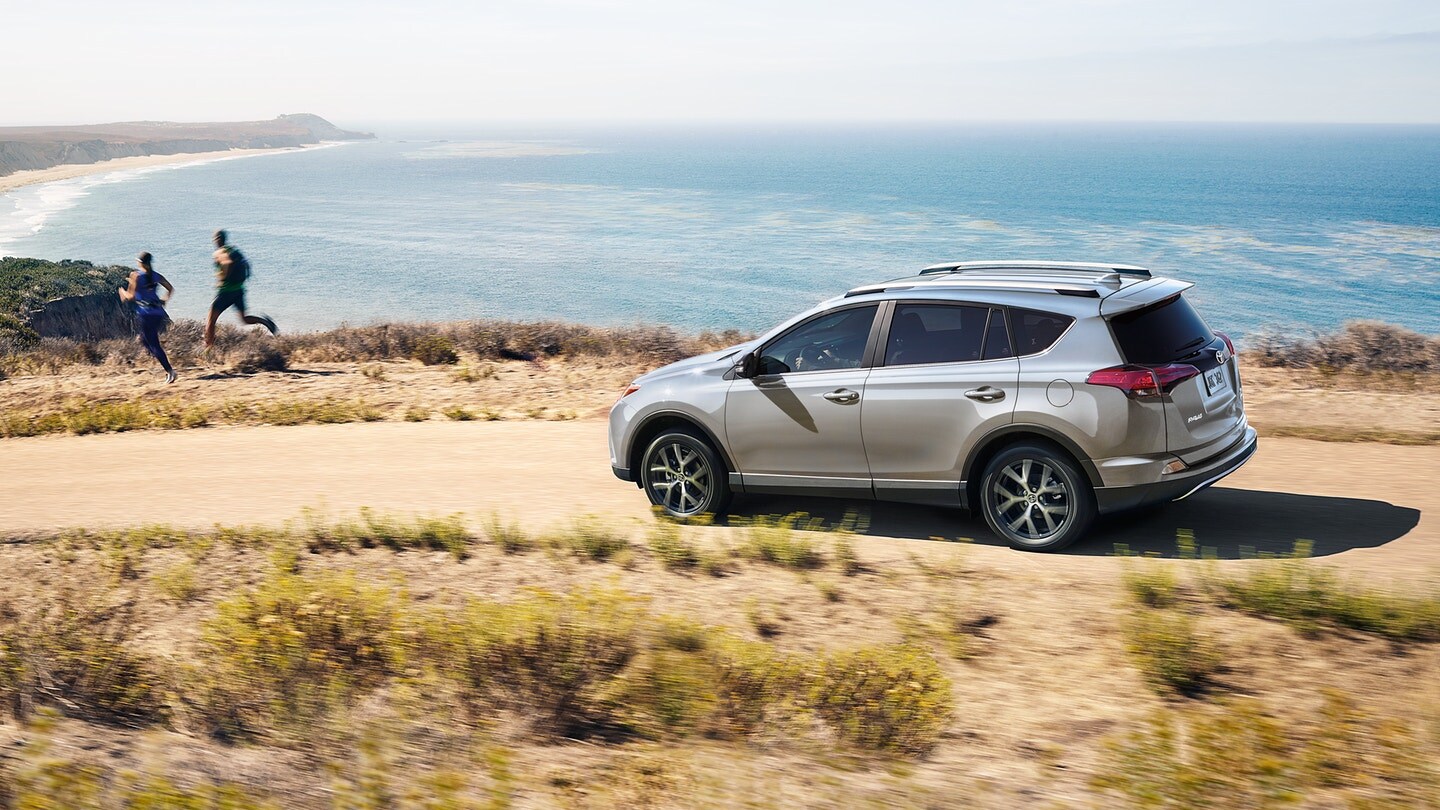 2018 Toyota Rav4 Driving