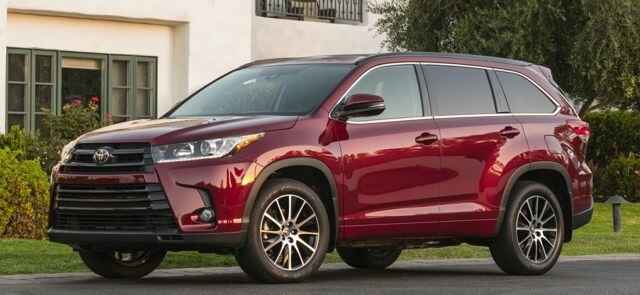 New 2019 Toyota Highlander in Batavia NY.jpg