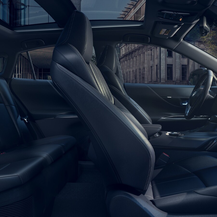 Venza-900x900-interior.jpg