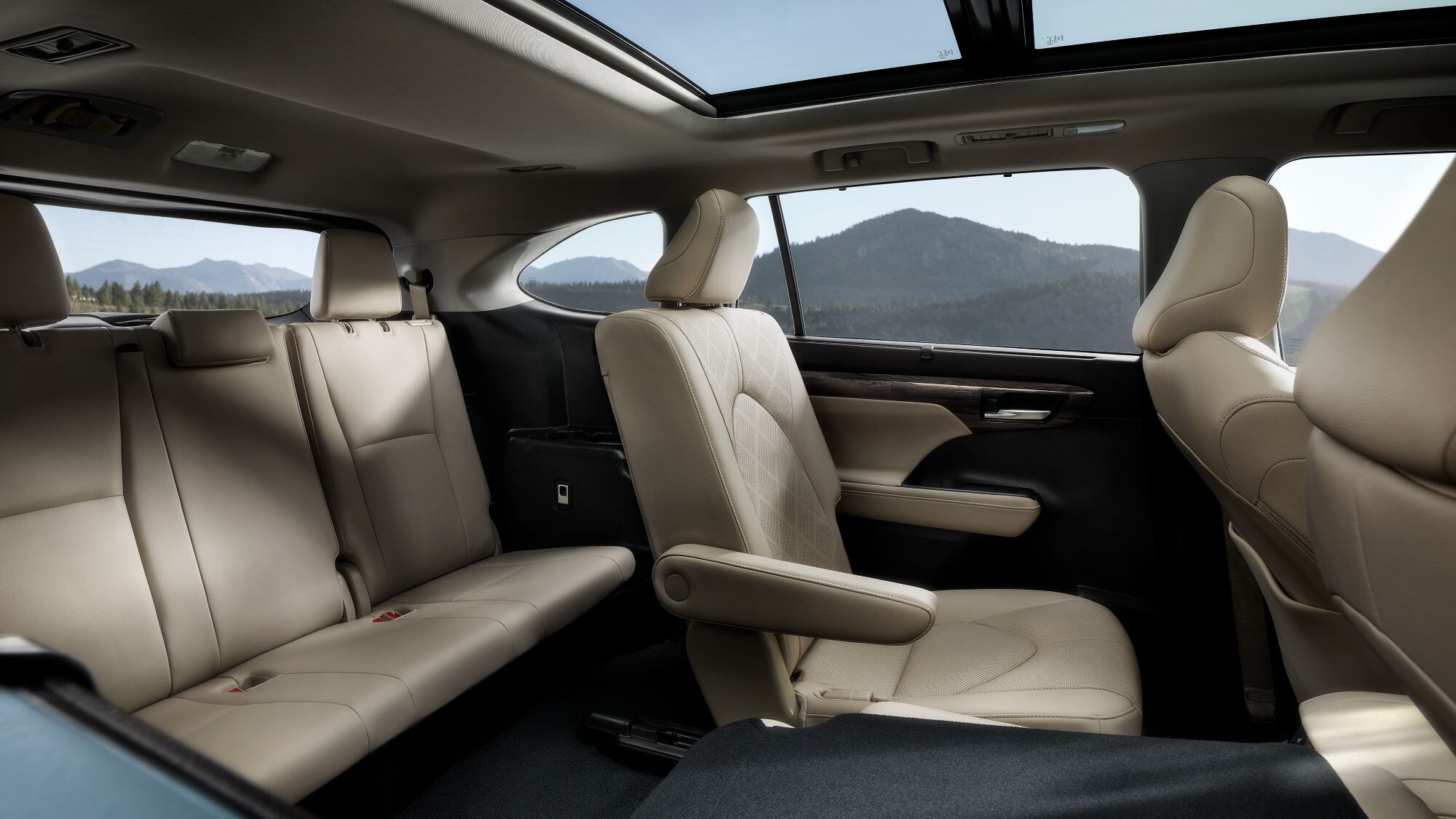 Used Toyota Highlander near me seating