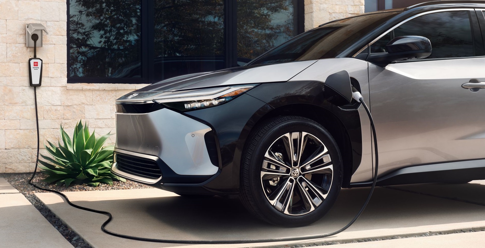 Toyota bZ4X Charging Charging the new Toyota bZ4X for sale