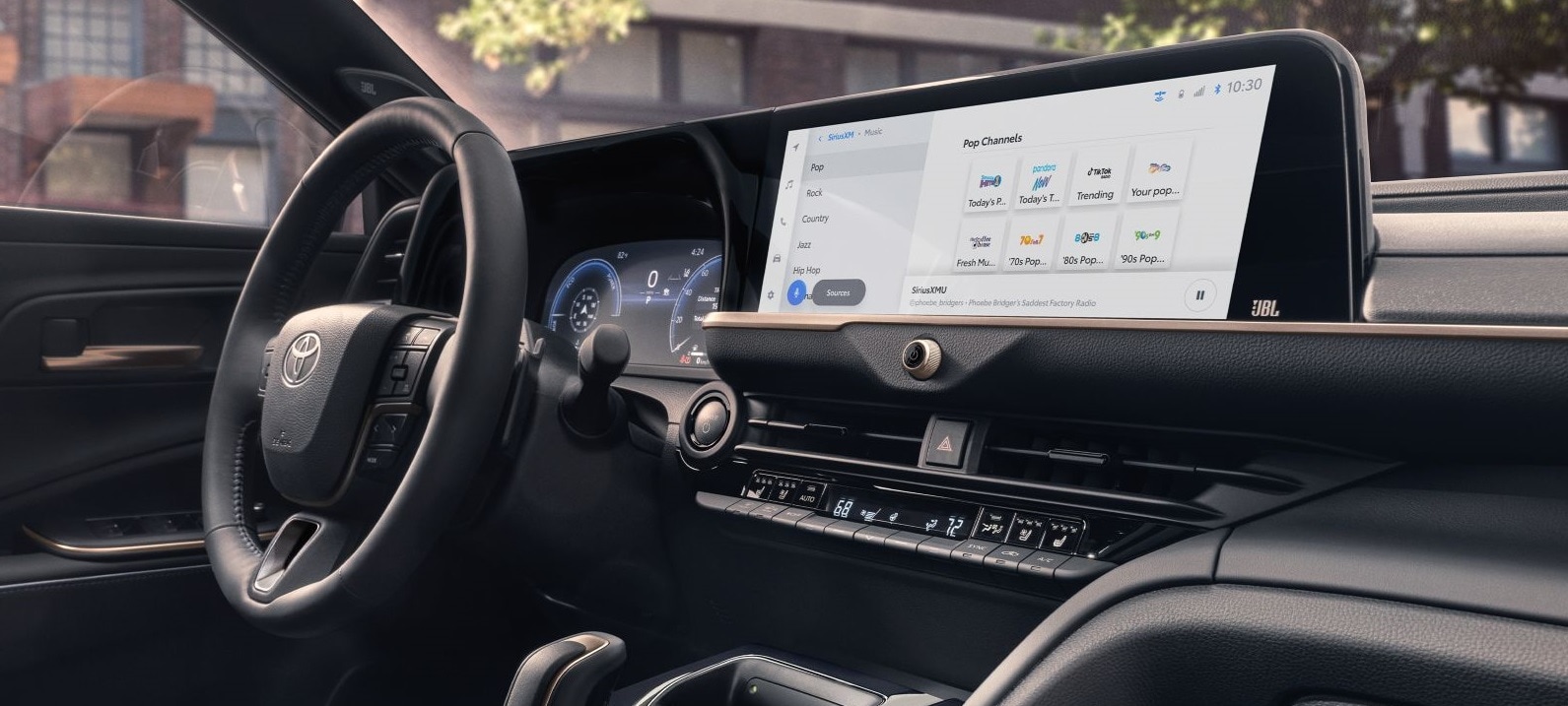 Toyota Crown for sale technology