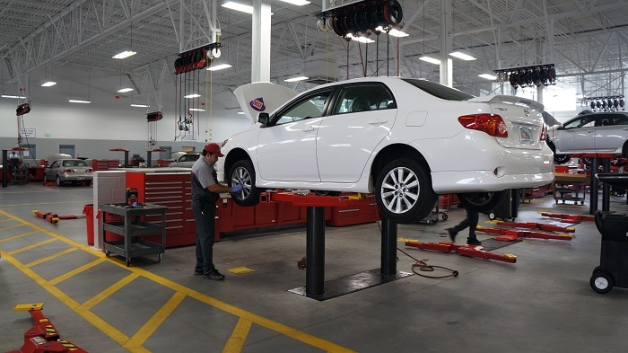 Toyota Service Center auto service in Orlando