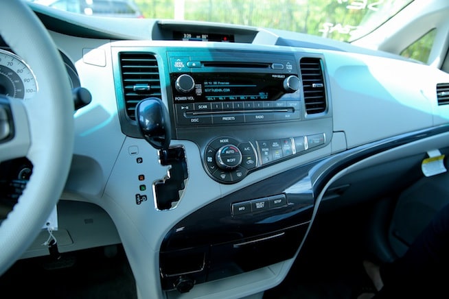 Toyota cars for sale Toyota Sienna near Orlando for sale