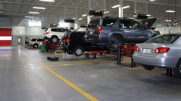 Orlando Toyota Service Center Oil changes in Central Florida